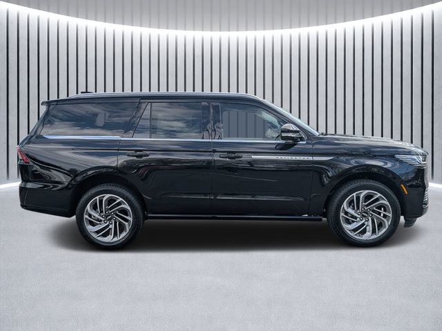 Black SUV photo